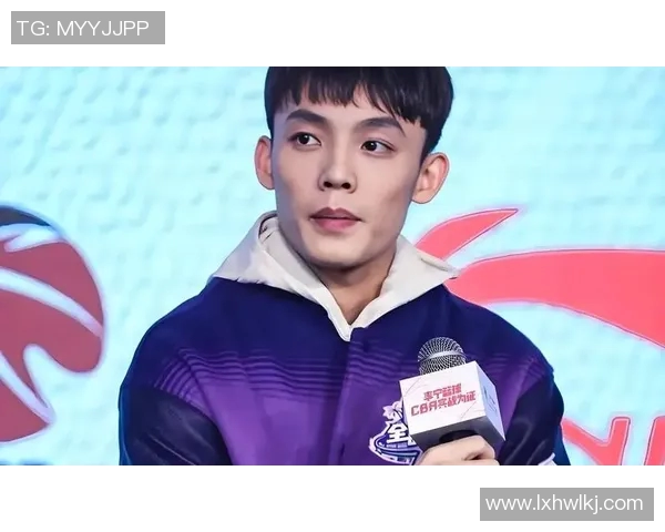 徐杰：从青涩少年到篮球场上的耀眼明星之路